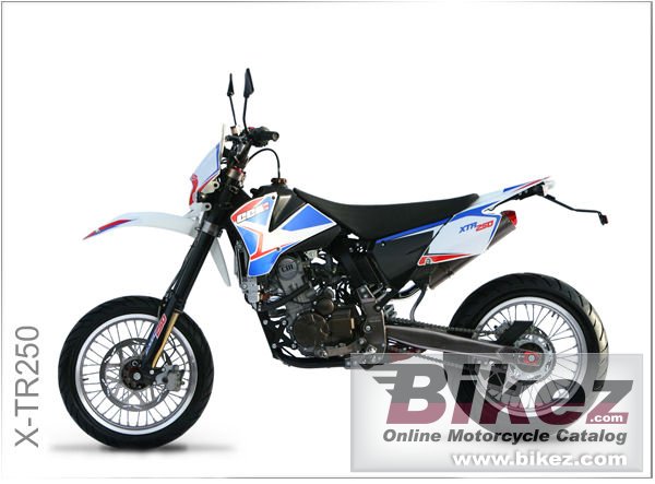 Big CCM x-tr250 picture and wallpaper from Bikez.com